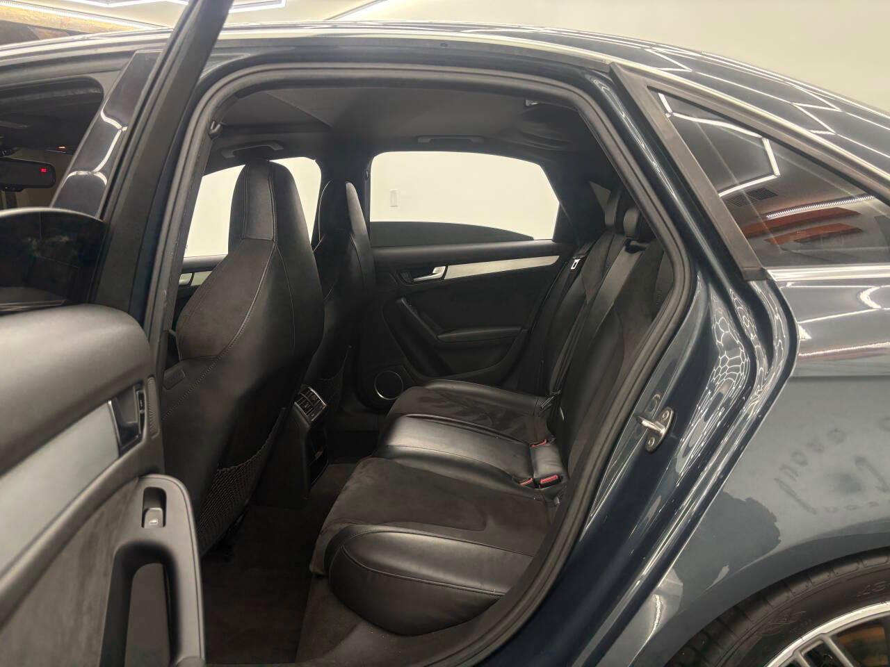 Audi S4 Sedan quattro S tronic 2011