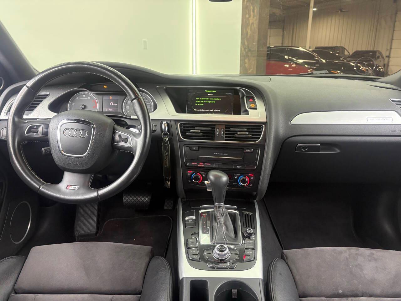 Audi S4 Sedan quattro S tronic 2011