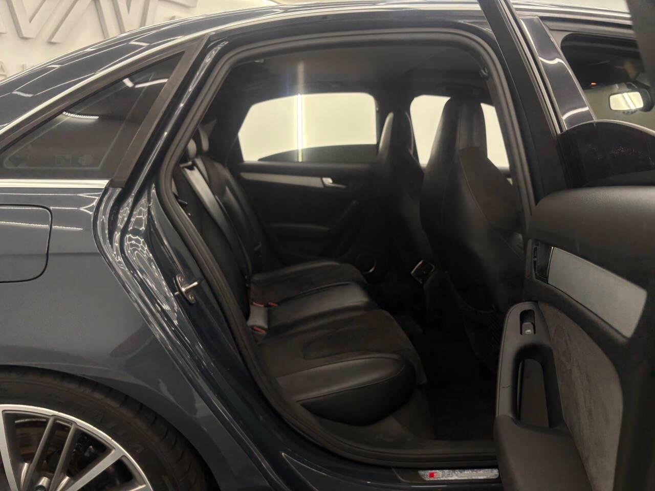 Audi S4 Sedan quattro S tronic 2011