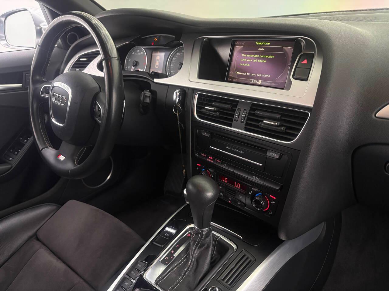 Audi S4 Sedan quattro S tronic 2011