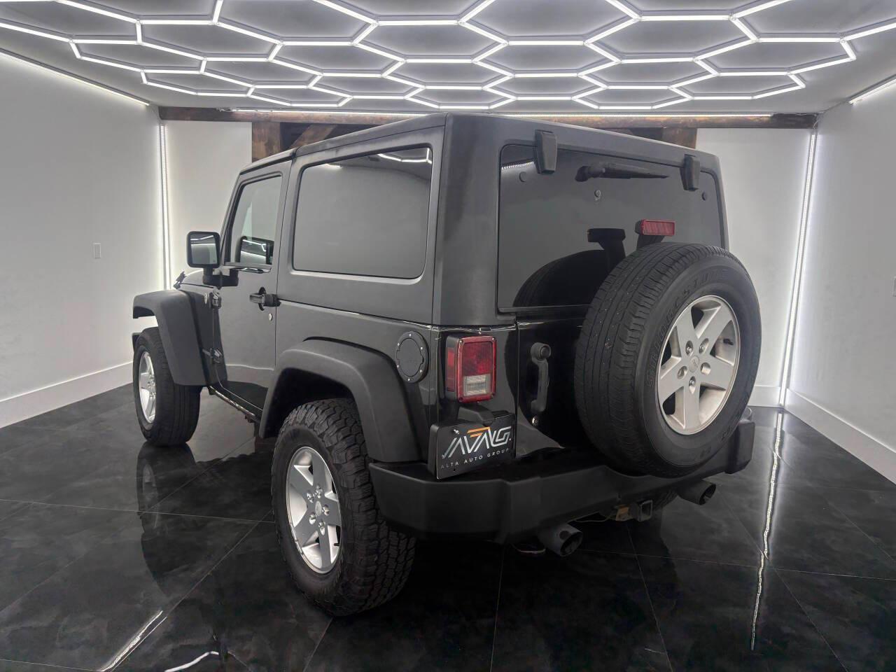 Jeep Wrangler Sport 4WD 2014