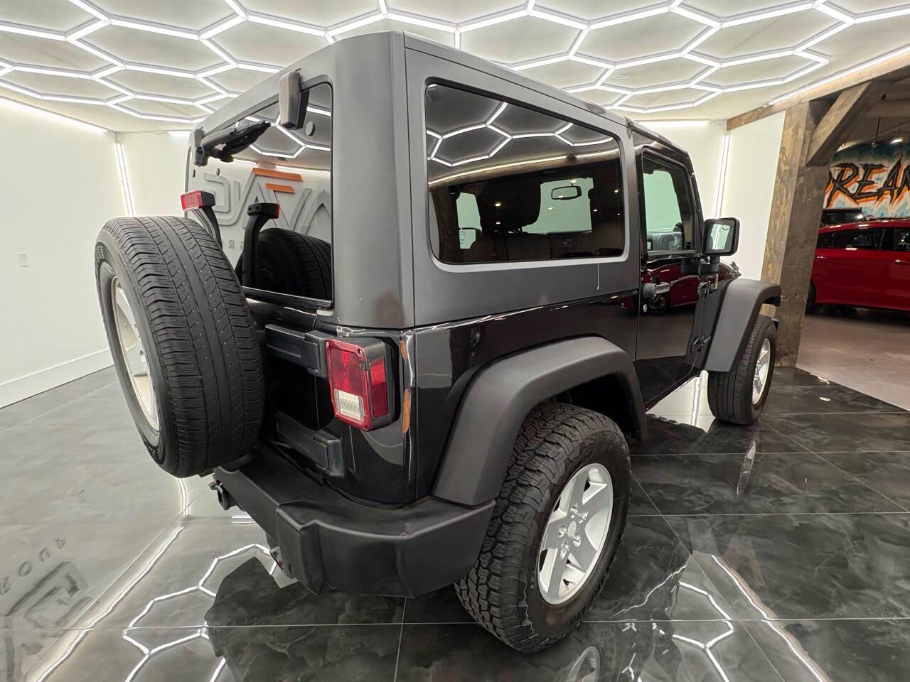 Jeep Wrangler Sport 4WD 2014
