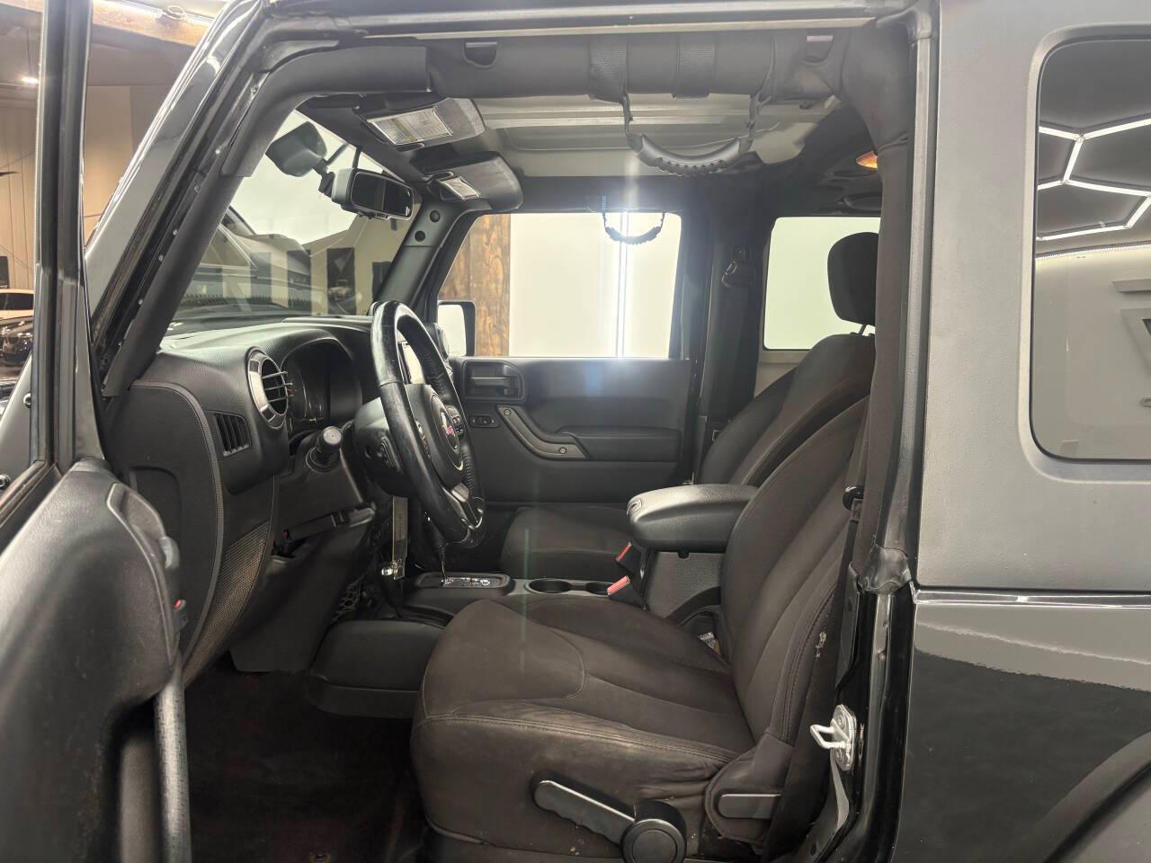 Jeep Wrangler Sport 4WD 2014