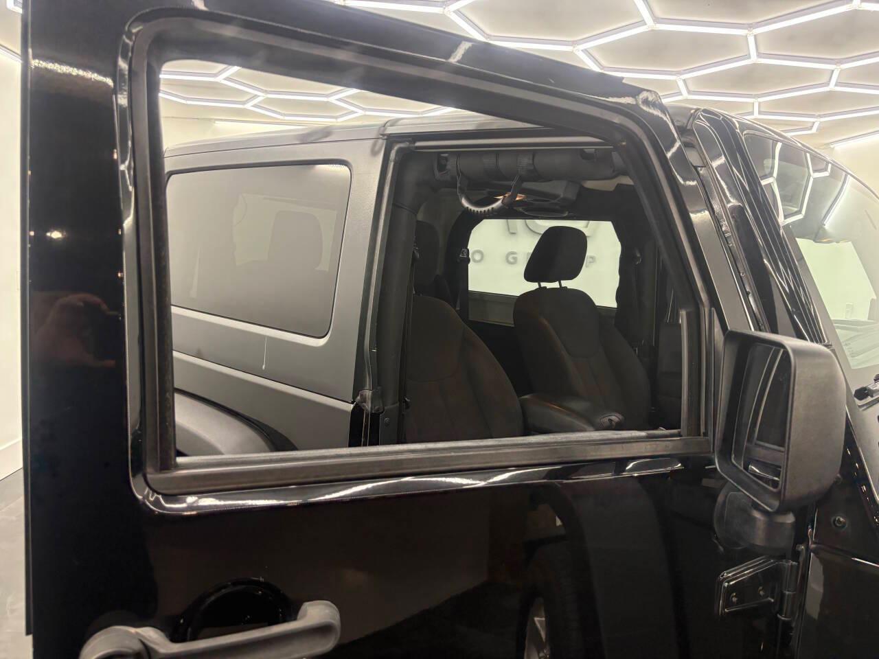 Jeep Wrangler Sport 4WD 2014