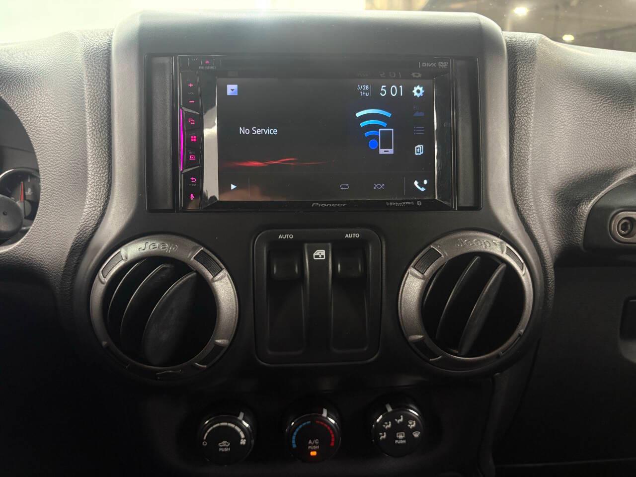 Jeep Wrangler Sport 4WD 2014
