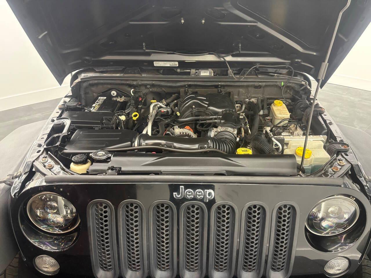 Jeep Wrangler Sport 4WD 2014