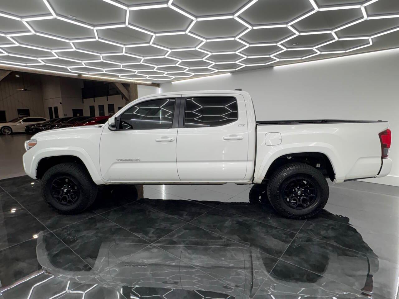 Toyota Tacoma SR5 Double Cab Long Bed V6 6AT 2WD 2022