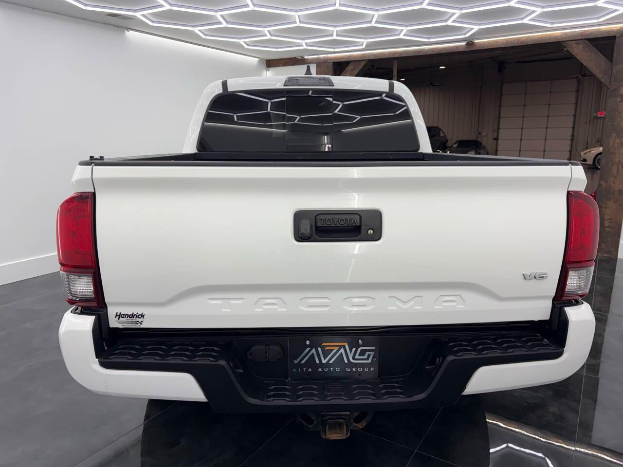 Toyota Tacoma SR5 Double Cab Long Bed V6 6AT 2WD 2022