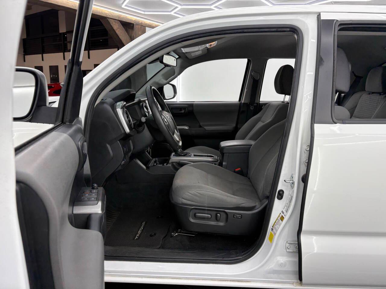 Toyota Tacoma SR5 Double Cab Long Bed V6 6AT 2WD 2022