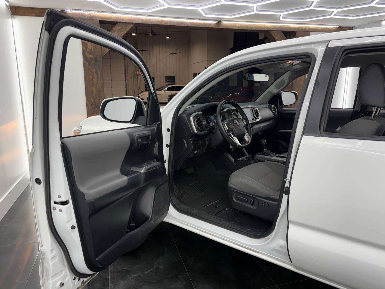 Toyota Tacoma SR5 Double Cab Long Bed V6 6AT 2WD 2022