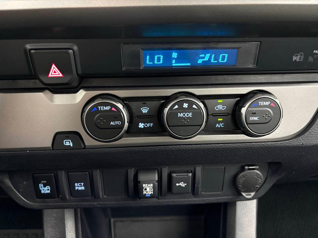 Toyota Tacoma SR5 Double Cab Long Bed V6 6AT 2WD 2022