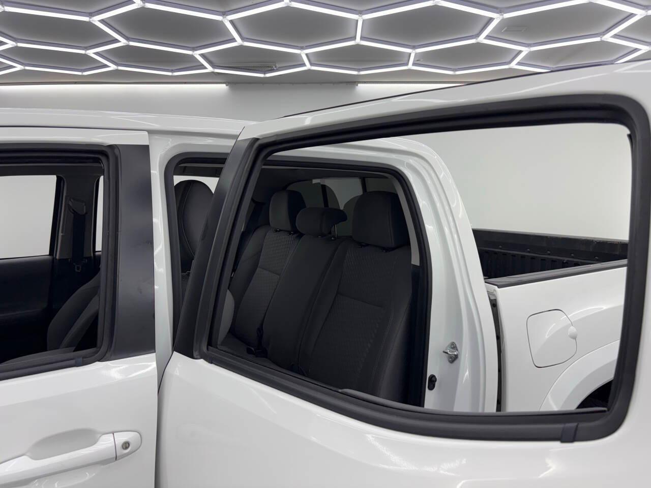 Toyota Tacoma SR5 Double Cab Long Bed V6 6AT 2WD 2022
