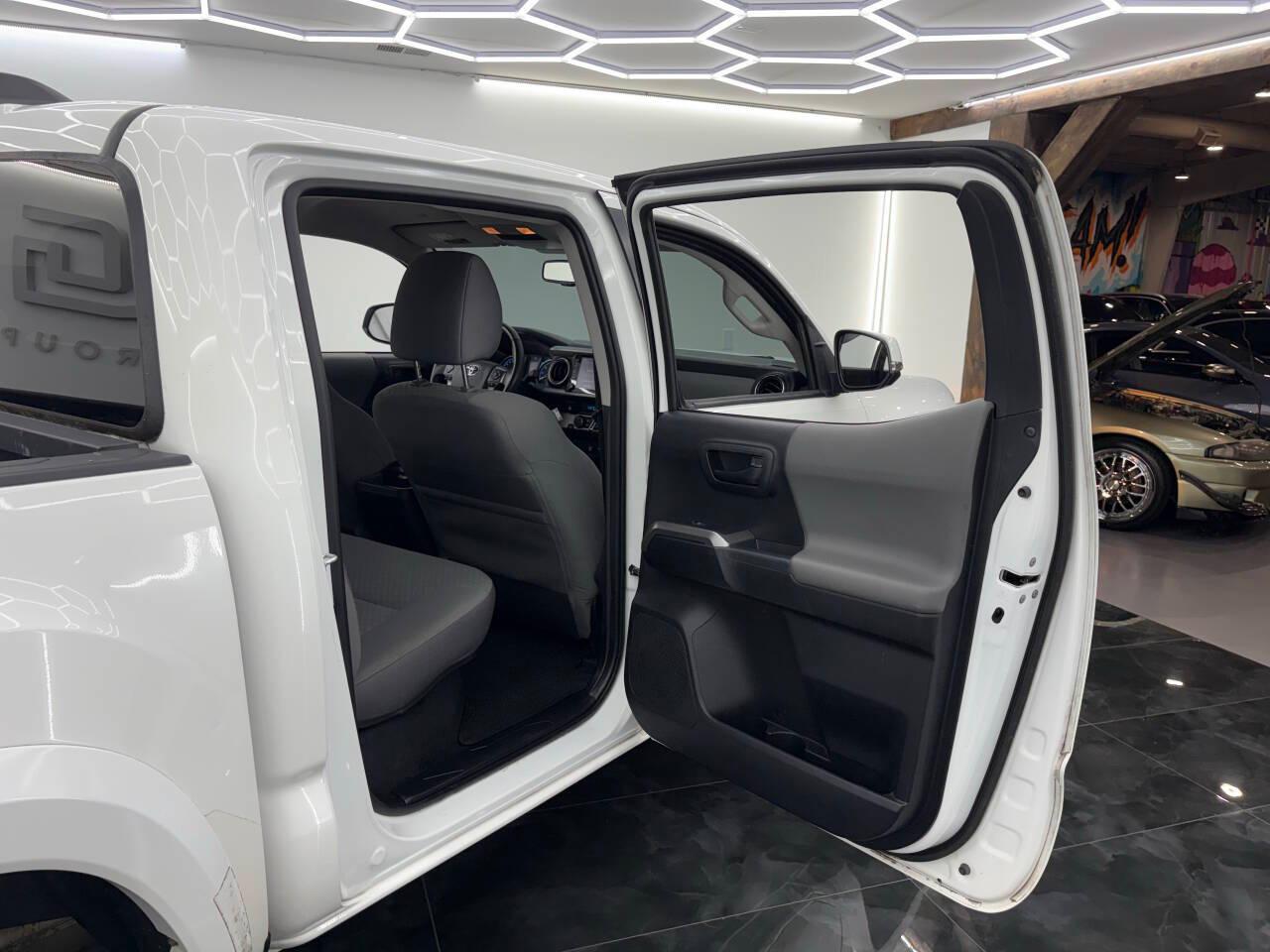 Toyota Tacoma SR5 Double Cab Long Bed V6 6AT 2WD 2022