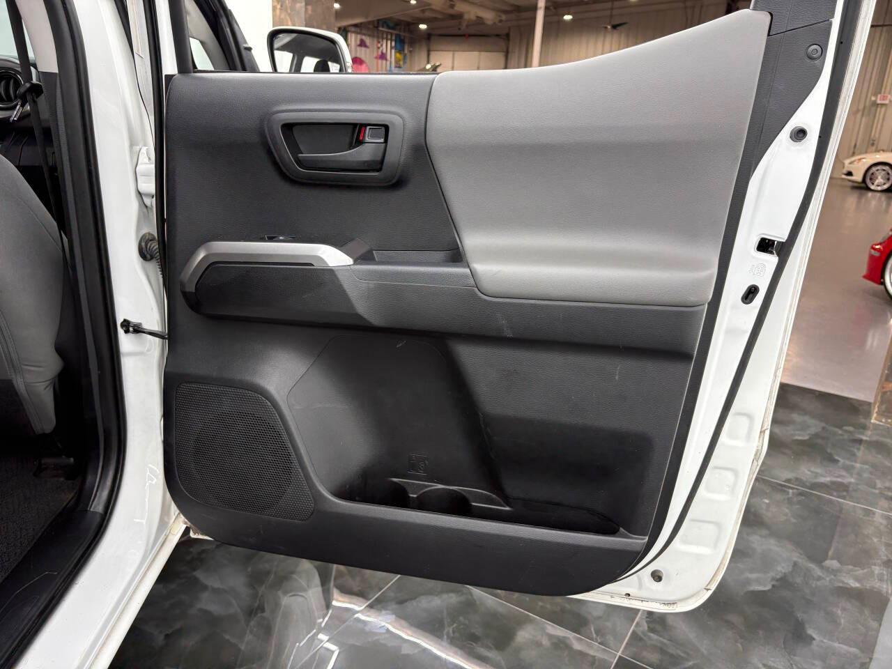 Toyota Tacoma SR5 Double Cab Long Bed V6 6AT 2WD 2022