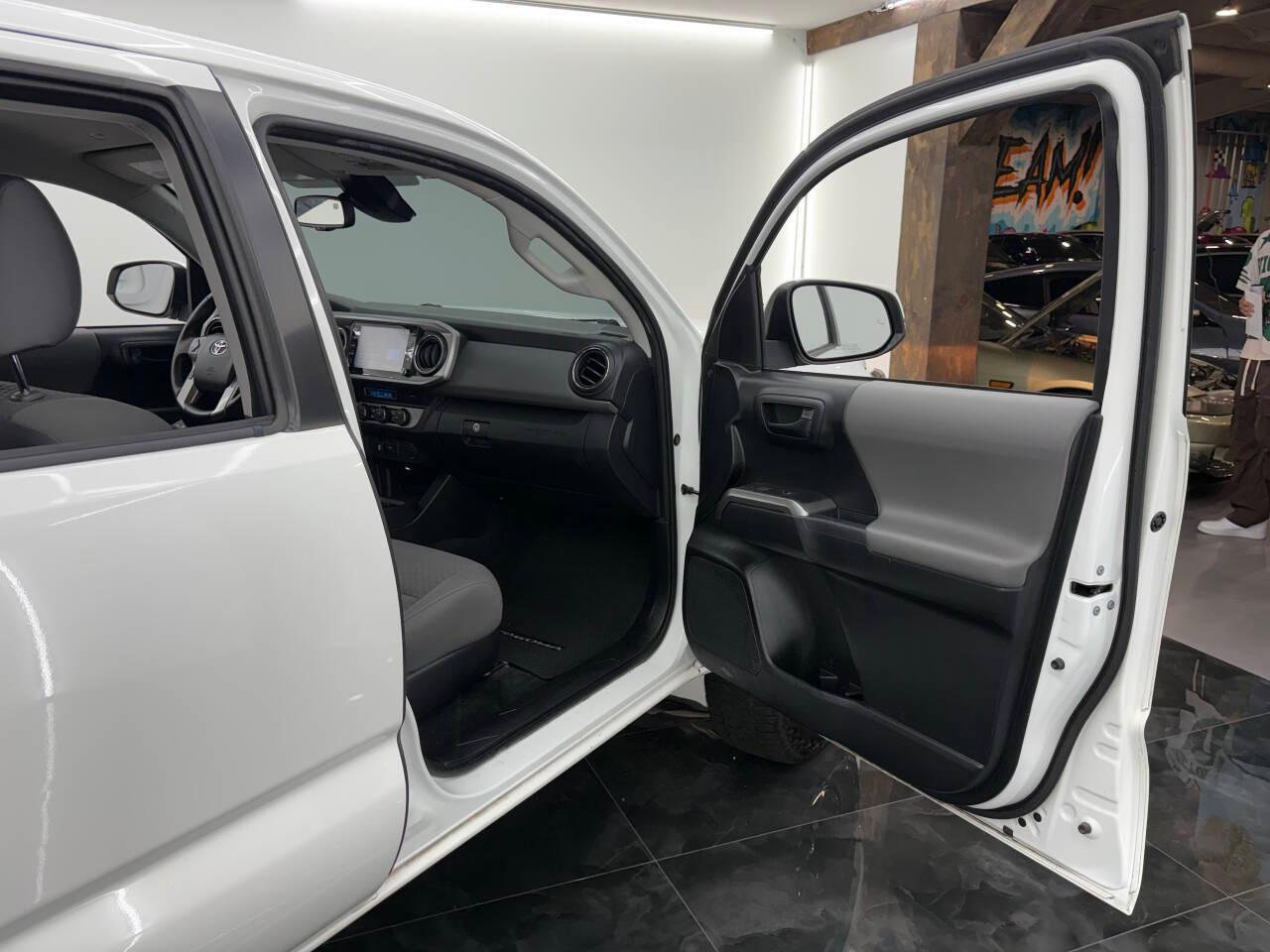 Toyota Tacoma SR5 Double Cab Long Bed V6 6AT 2WD 2022