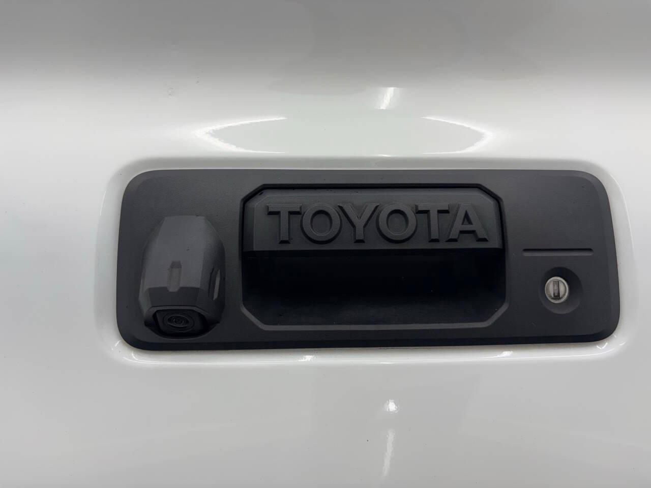 Toyota Tacoma SR5 Double Cab Long Bed V6 6AT 2WD 2022