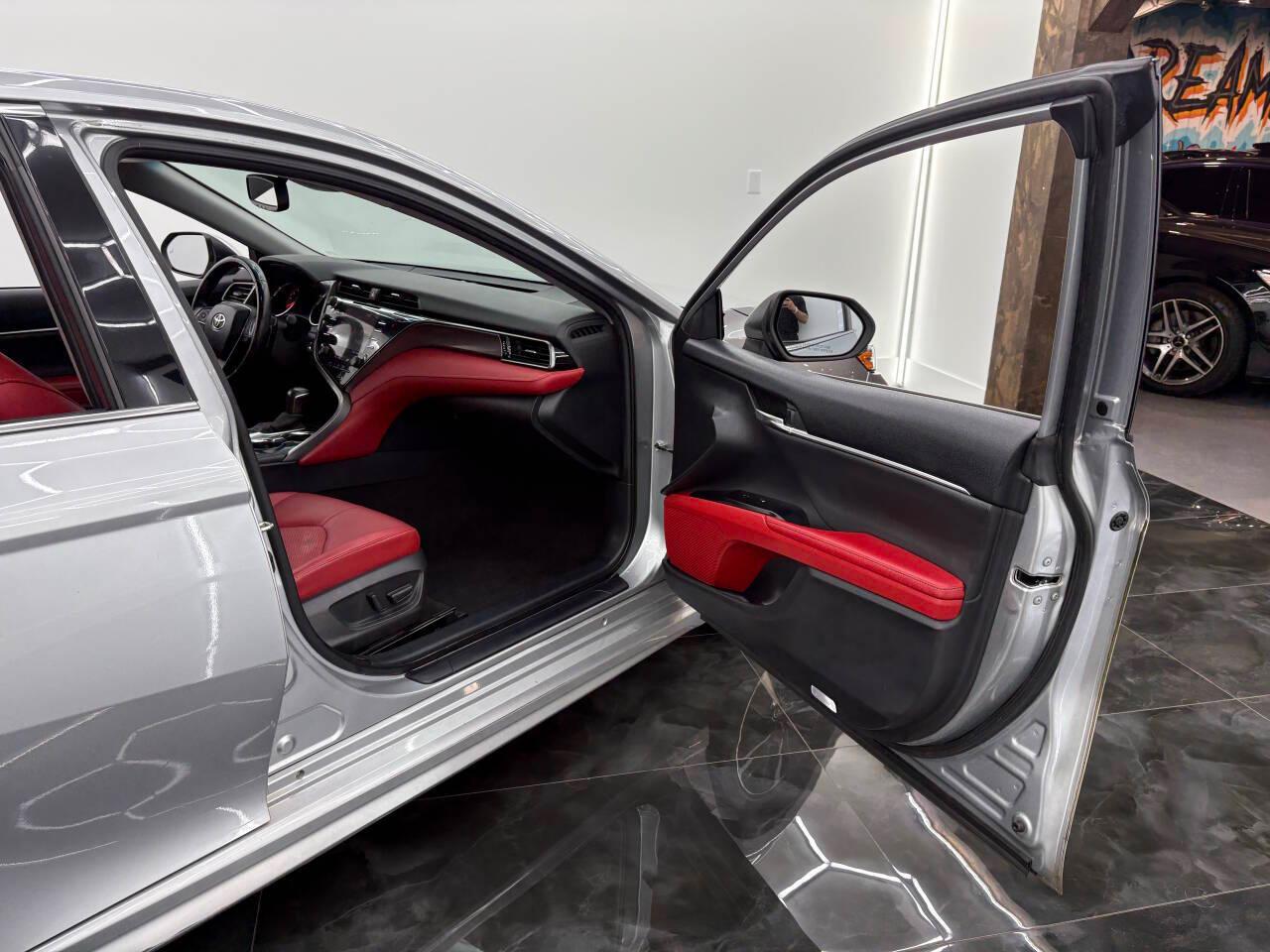 Toyota Camry XSE 2020