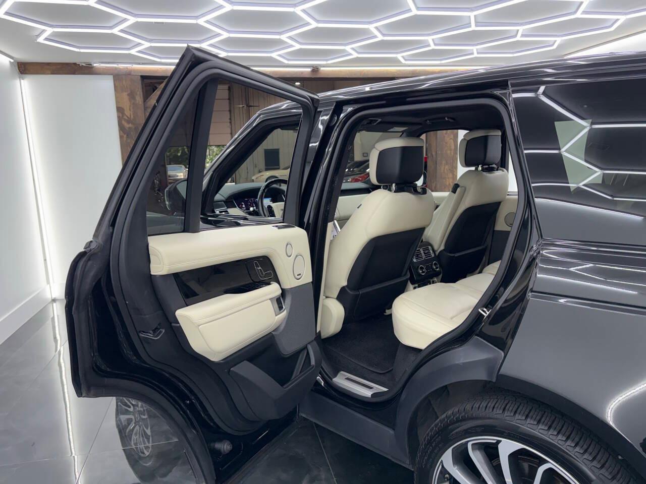 Land Rover Range Rover Supercharged 2019