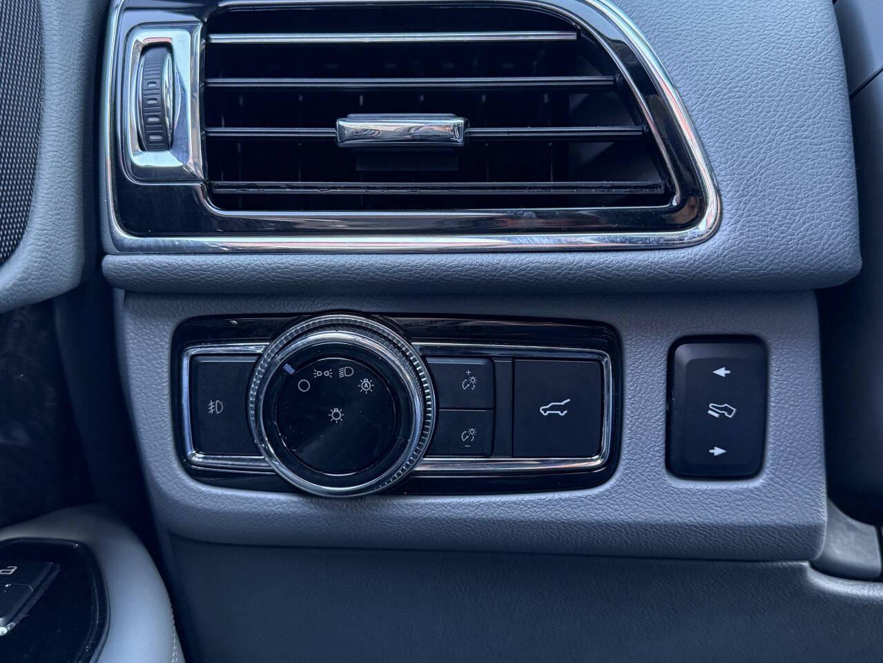 Lincoln Navigator Select 2WD 2018