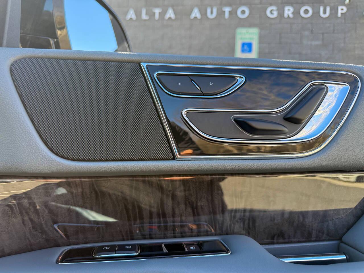 Lincoln Navigator Select 2WD 2018