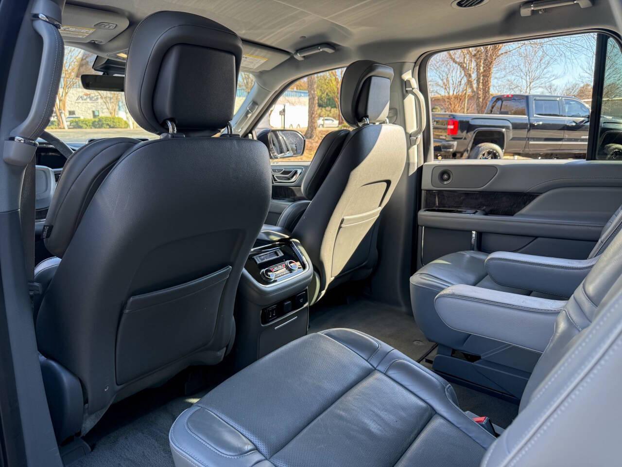 Lincoln Navigator Select 2WD 2018