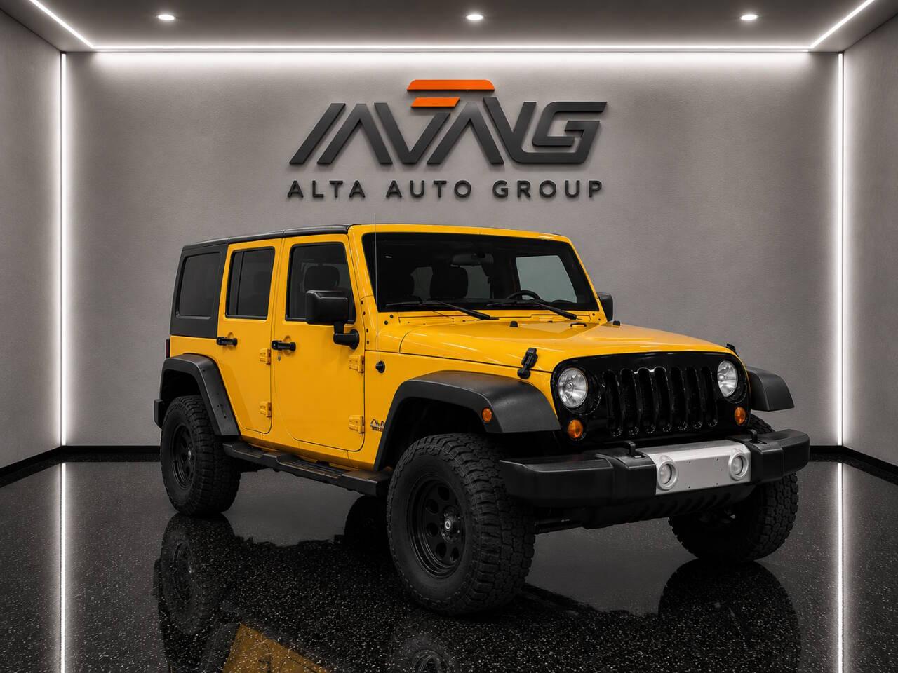 Jeep Wrangler Unlimited Sahara 4WD 2012