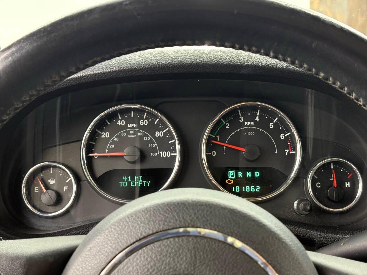Jeep Wrangler Unlimited Sahara 4WD 2012