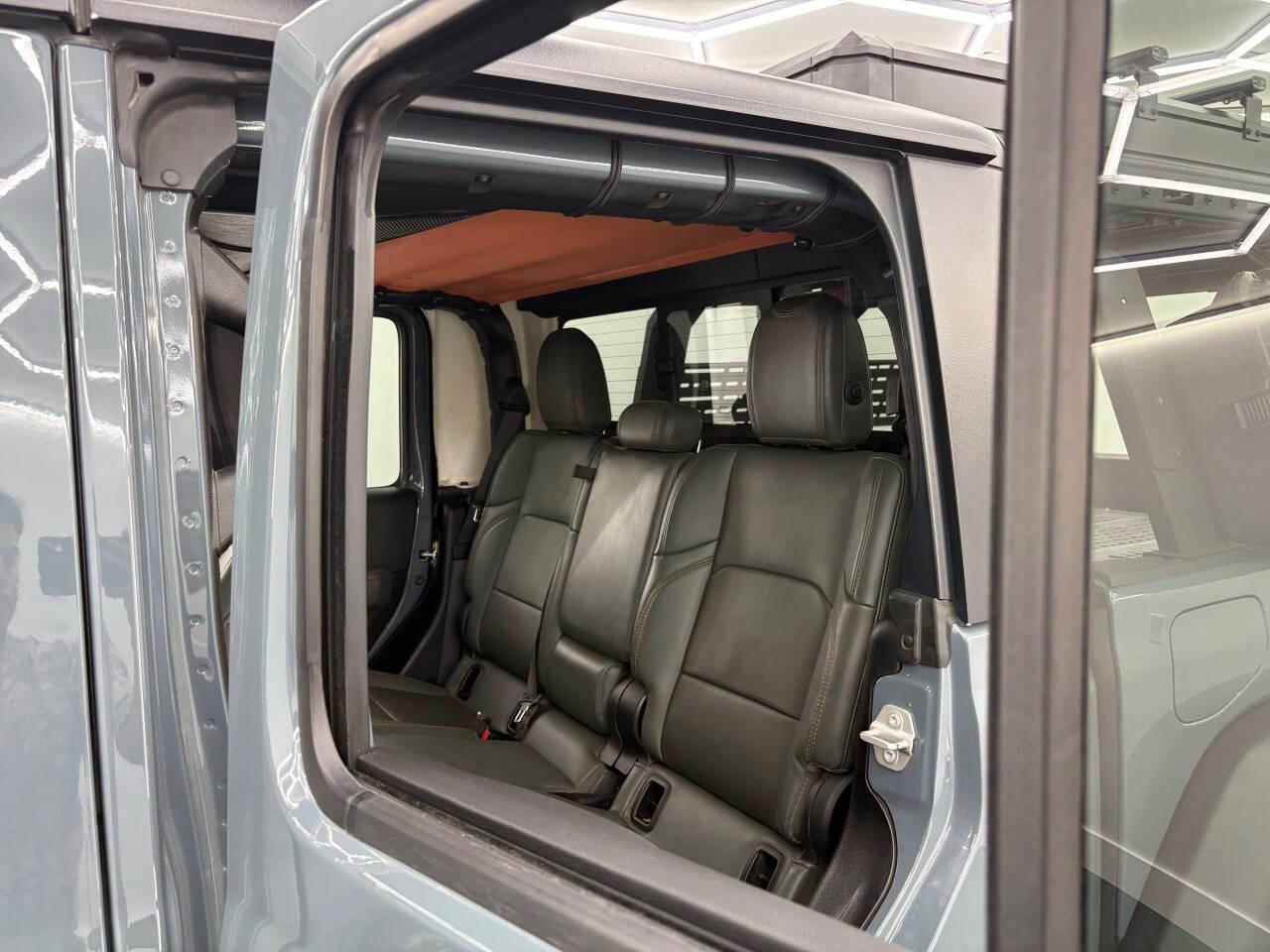 Jeep Gladiator Mojave 2024