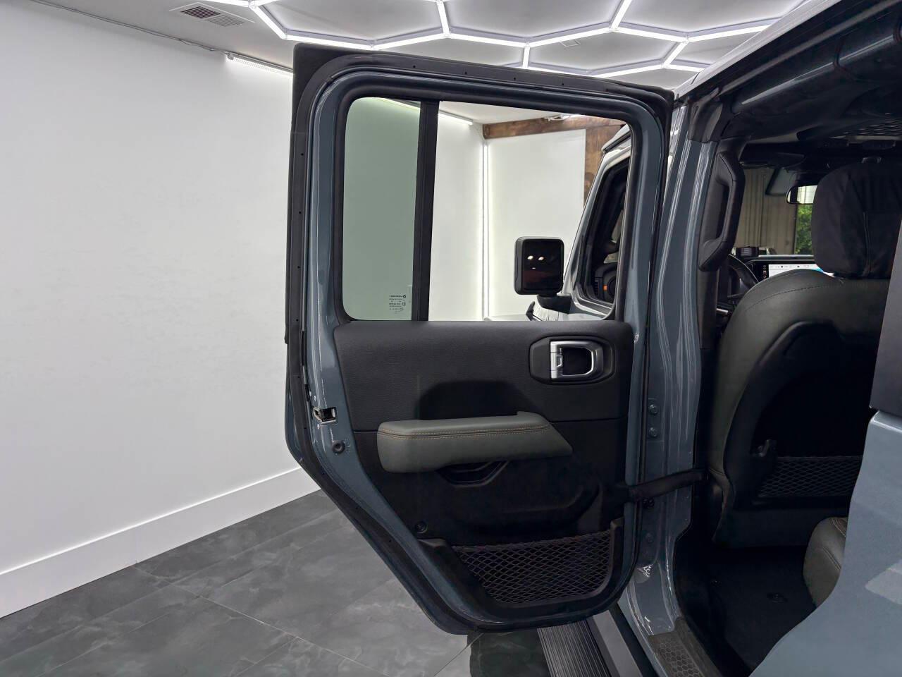 Jeep Gladiator Mojave 2024