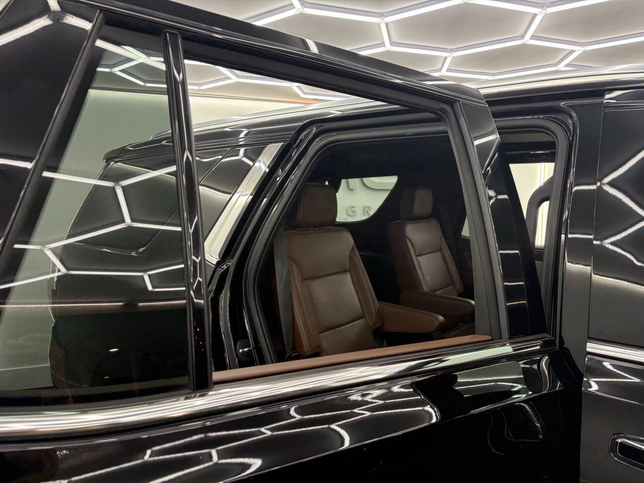 Chevrolet Tahoe High Country 4WD 2021