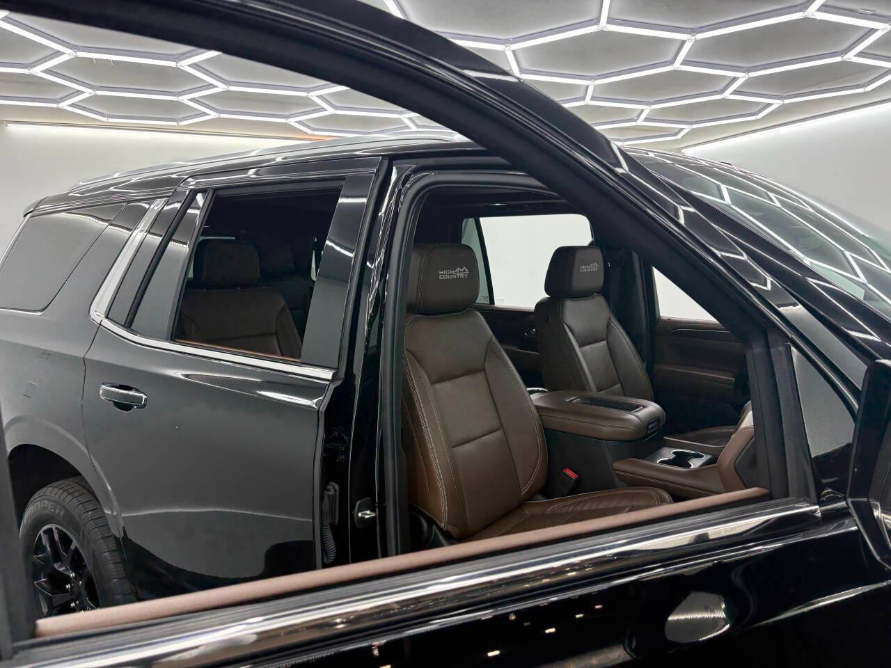 Chevrolet Tahoe High Country 4WD 2021