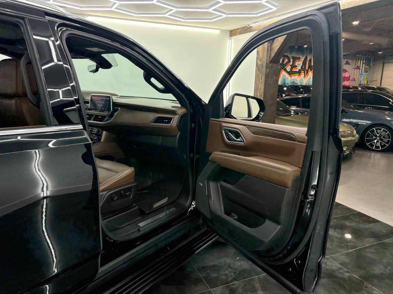 Chevrolet Tahoe High Country 4WD 2021