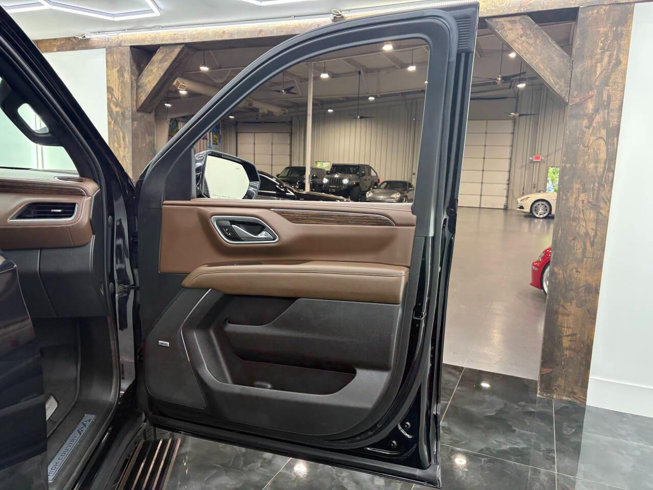 Chevrolet Tahoe High Country 4WD 2021