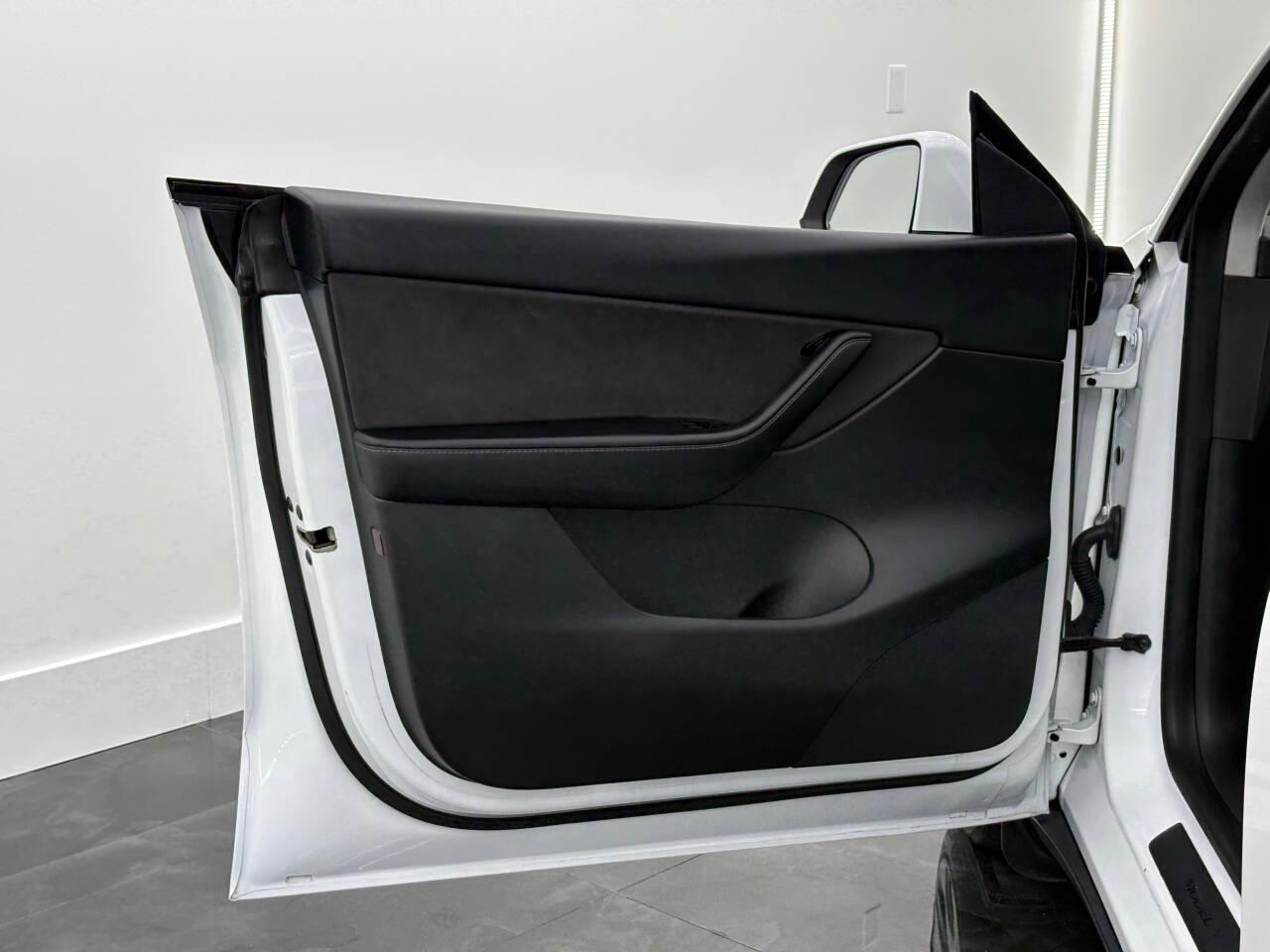 Tesla Model Y Long Range 2021