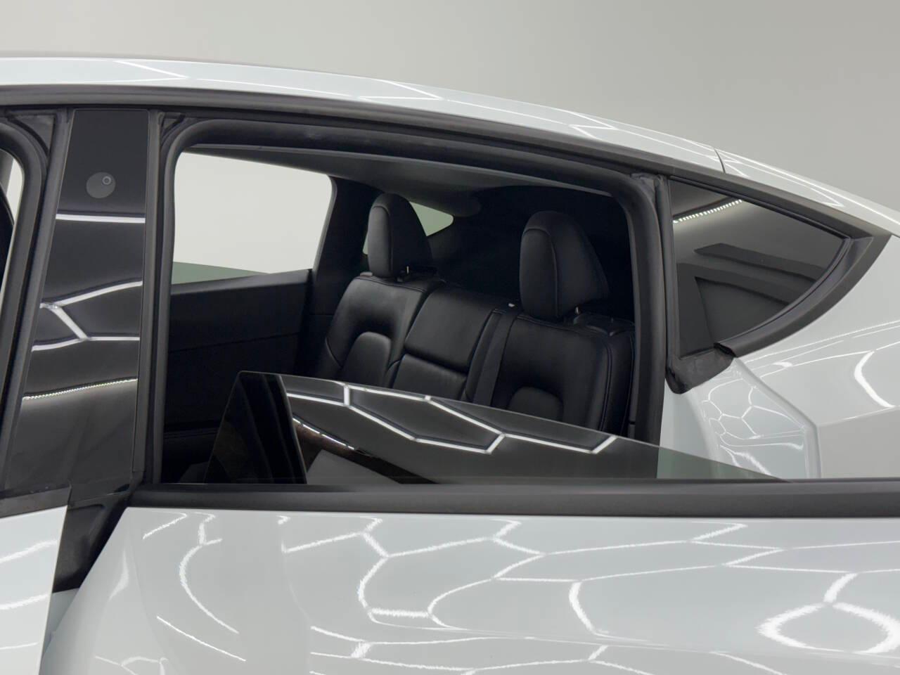 Tesla Model Y Long Range 2021