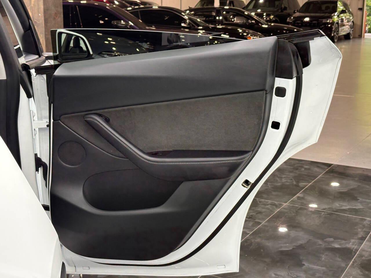 Tesla Model Y Long Range 2021