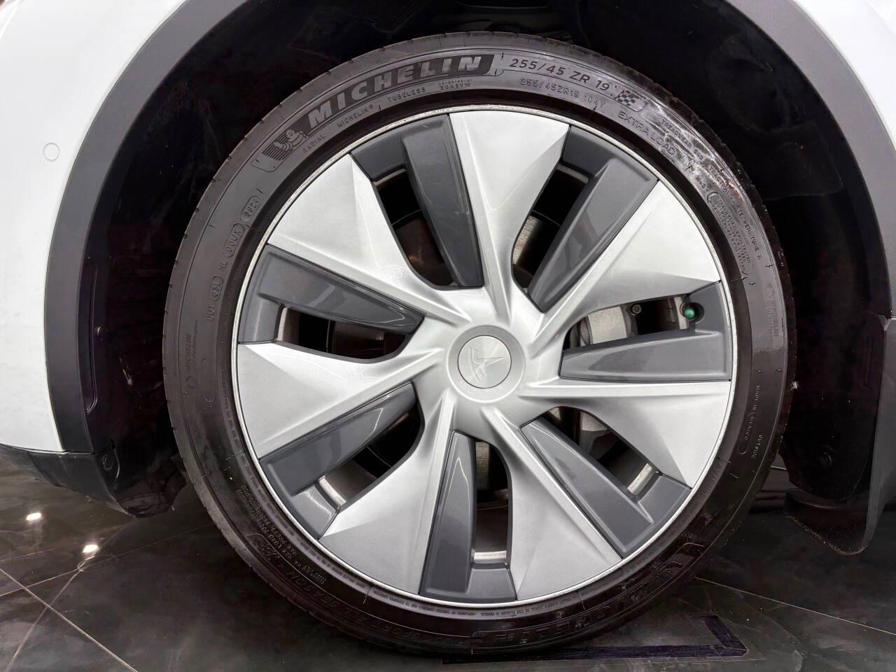 Tesla Model Y Long Range 2021