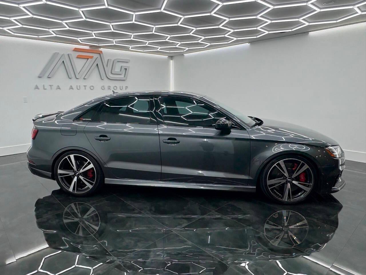 Audi RS3 Base 2018