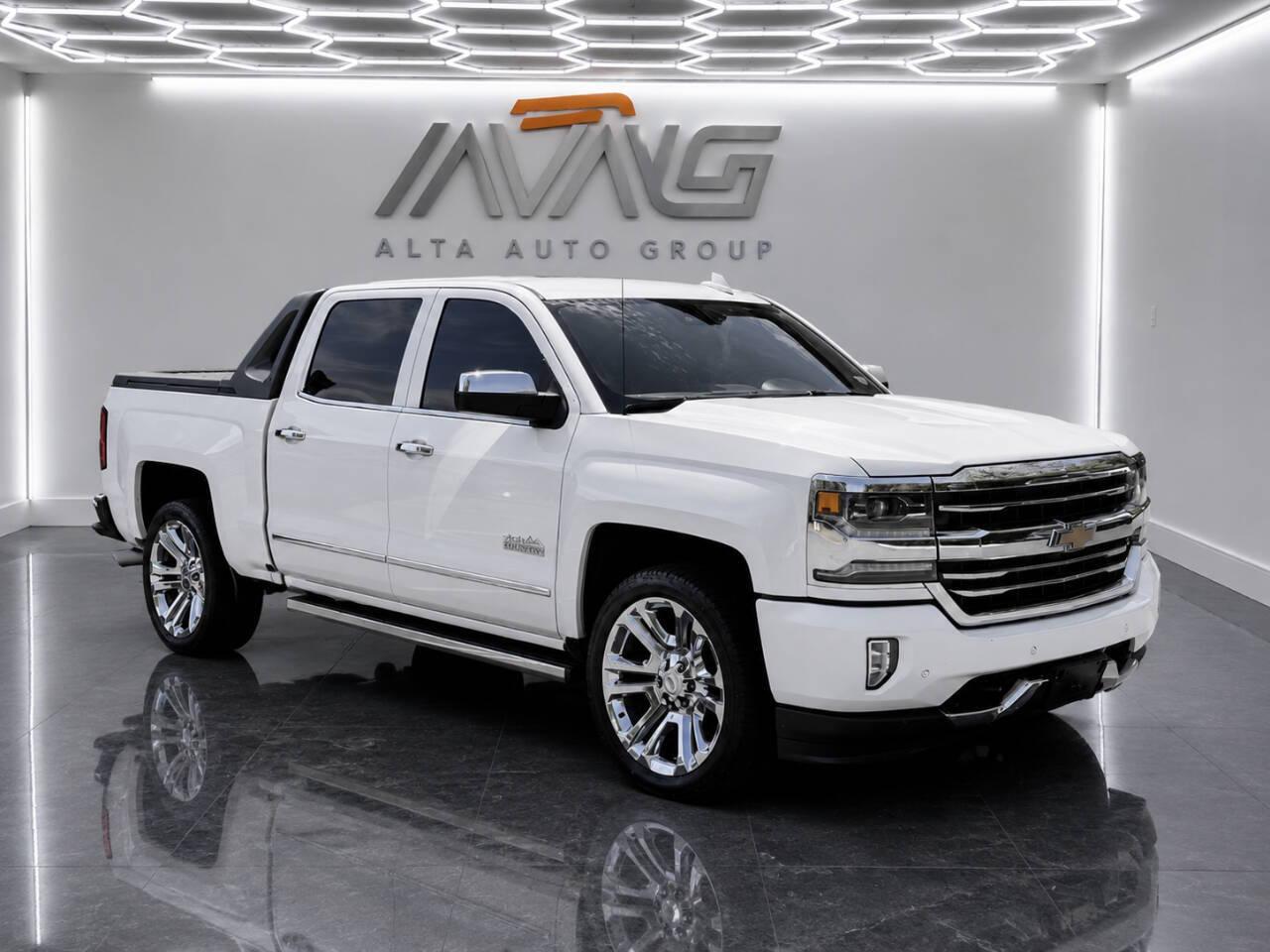Chevrolet Silverado 1500 High Country Crew Cab Short Box 4WD 2017