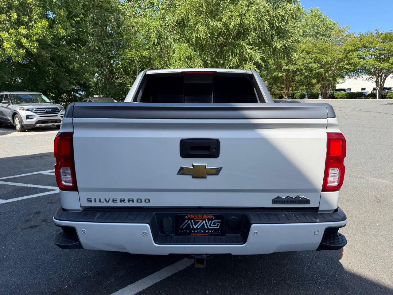 Chevrolet Silverado 1500 High Country Crew Cab Short Box 4WD 2017
