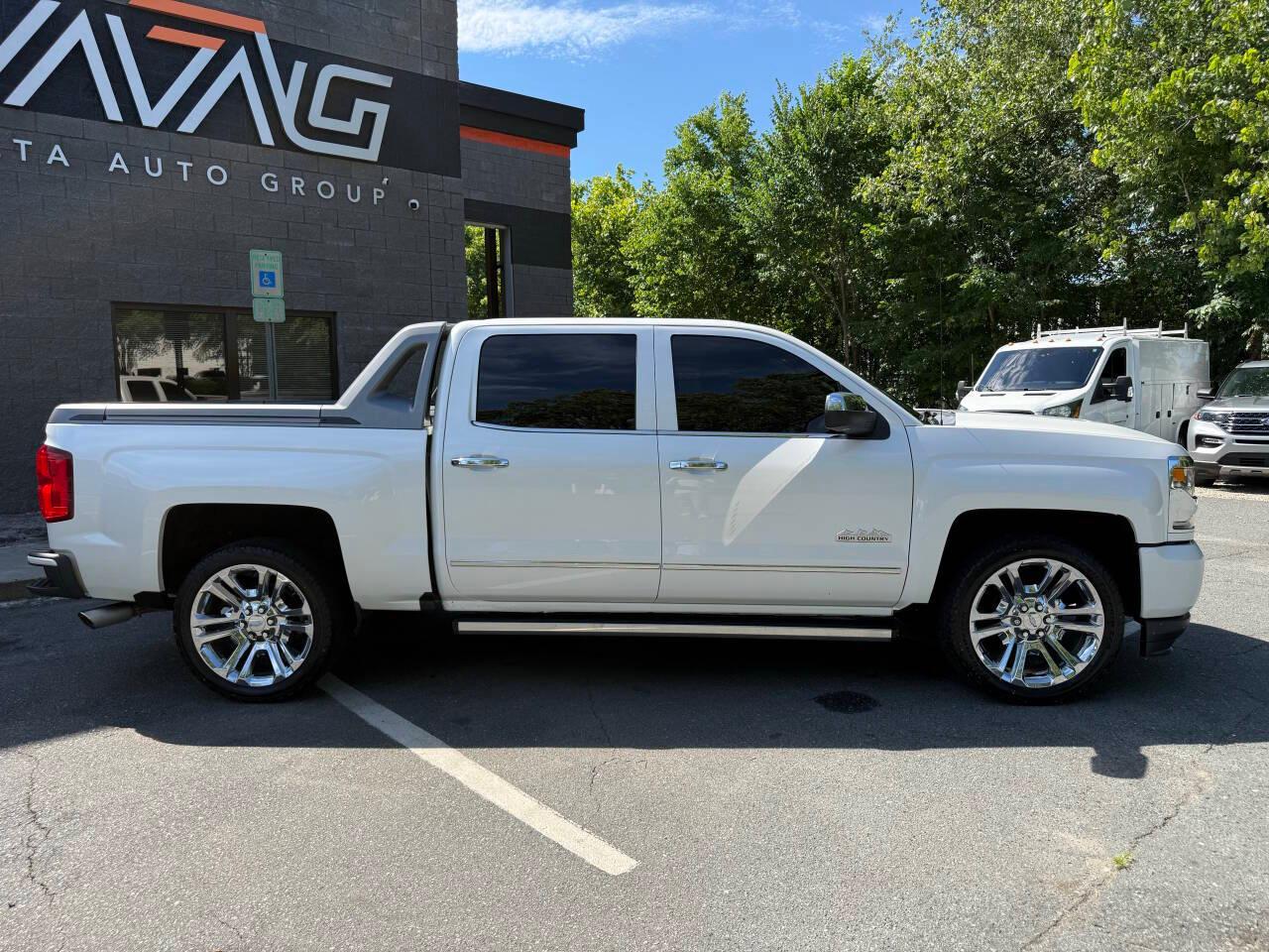 Chevrolet Silverado 1500 High Country Crew Cab Short Box 4WD 2017