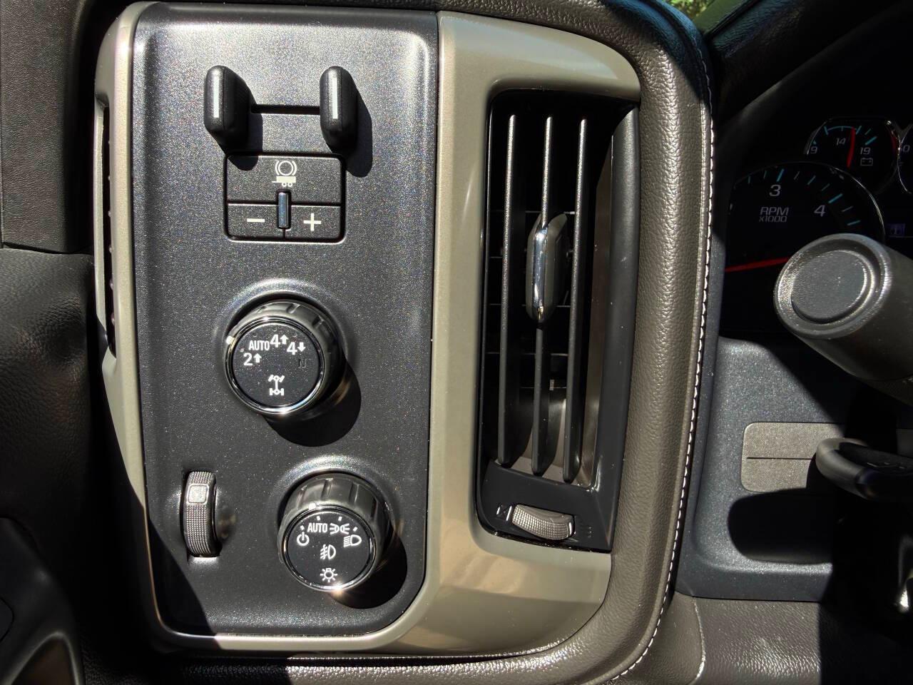 Chevrolet Silverado 1500 High Country Crew Cab Short Box 4WD 2017