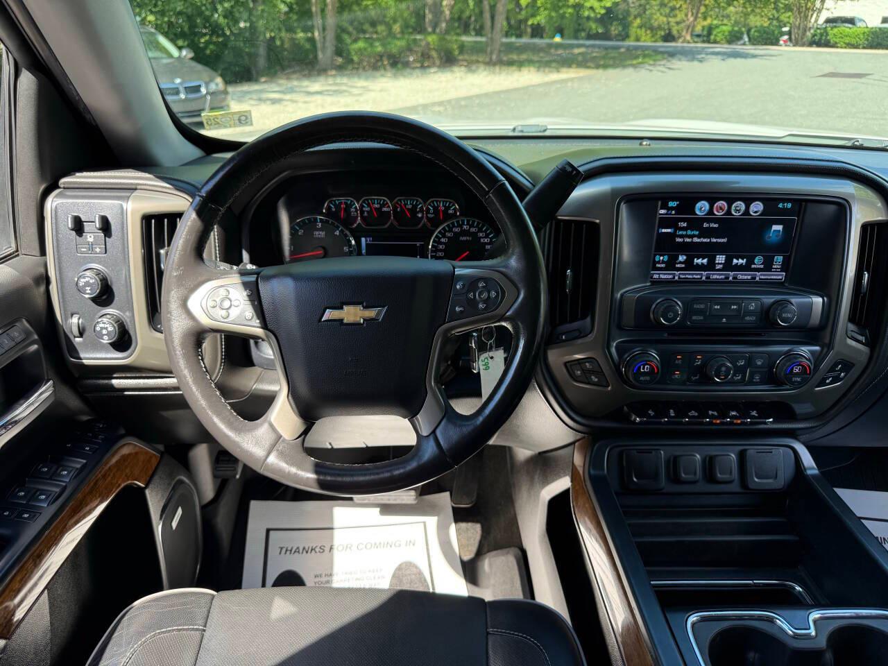 Chevrolet Silverado 1500 High Country Crew Cab Short Box 4WD 2017
