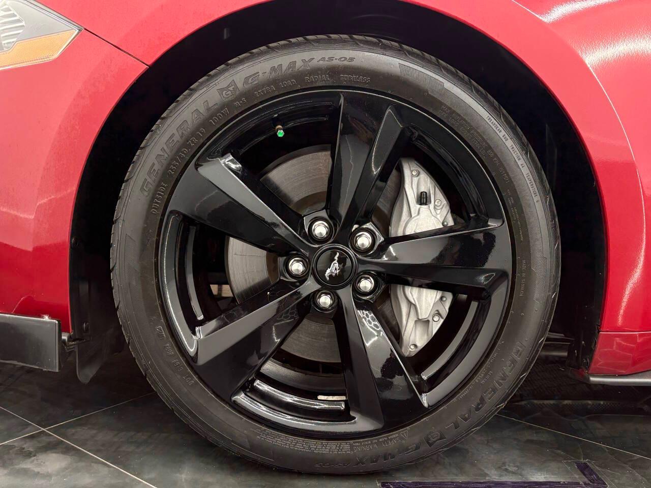 Ford Mustang GT Premium Coupe 2021