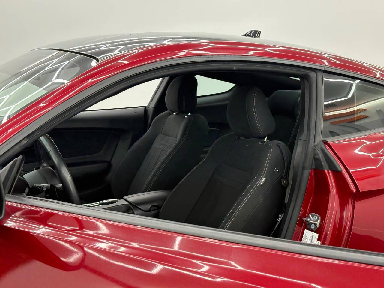 Ford Mustang GT Premium Coupe 2021