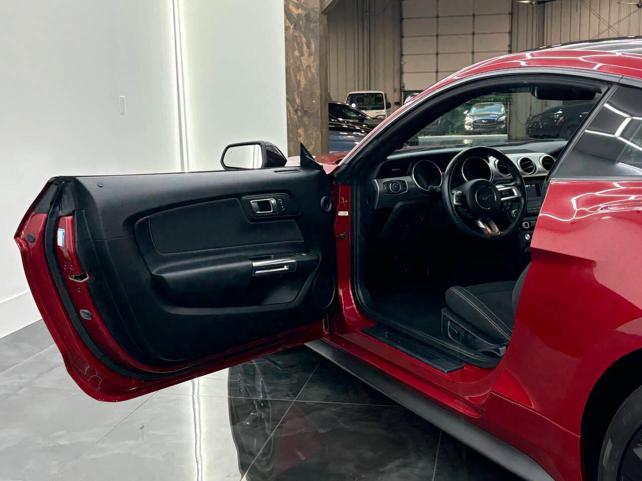 Ford Mustang GT Premium Coupe 2021