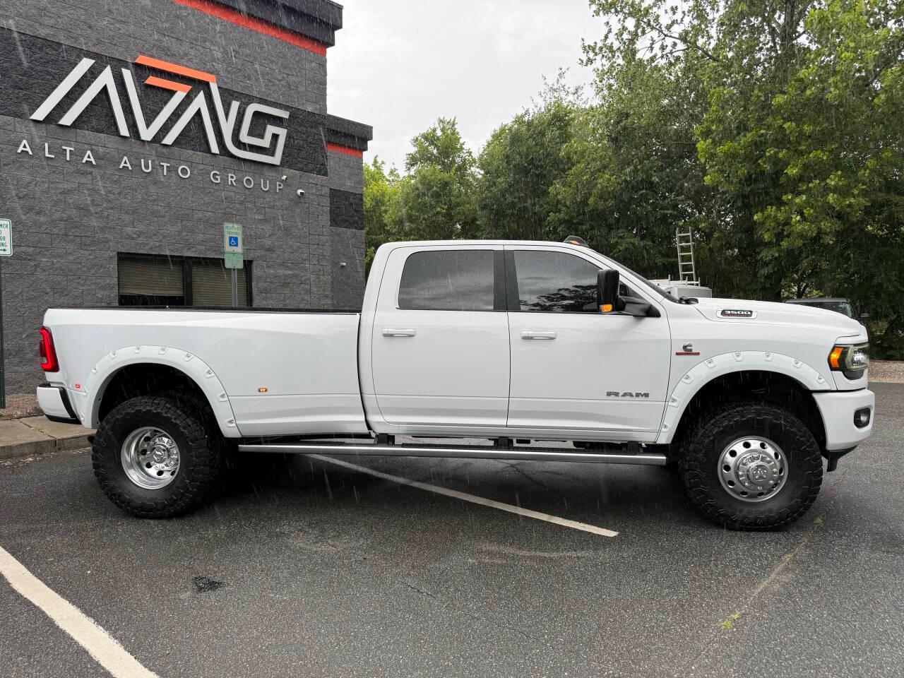 RAM 3500 Big Horn Crew Cab LWB 4WD DRW 2022
