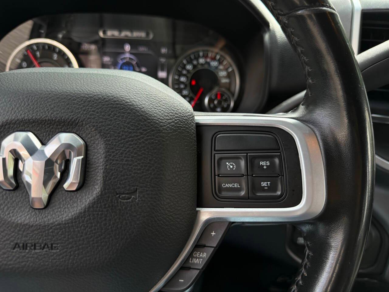 RAM 3500 Big Horn Crew Cab LWB 4WD DRW 2022