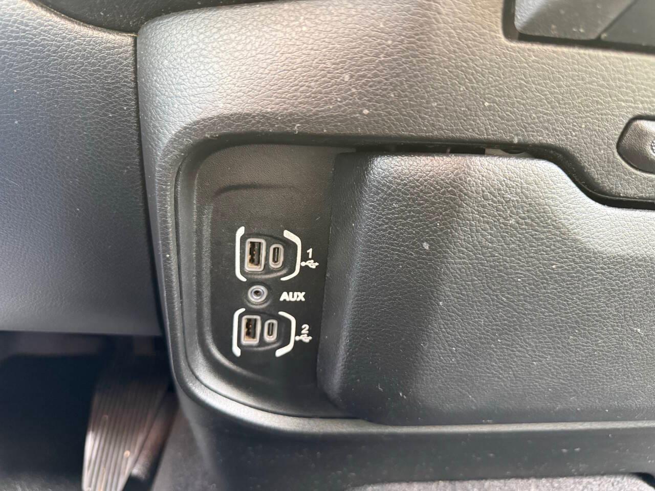 RAM 3500 Big Horn Crew Cab LWB 4WD DRW 2022