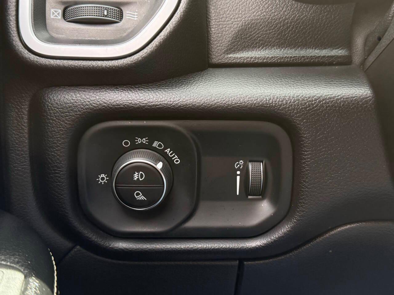 RAM 3500 Big Horn Crew Cab LWB 4WD DRW 2022